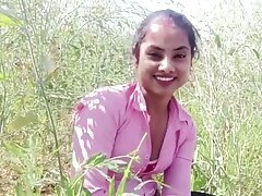 Brother-in-law got a mistake less recoil risible Neha Bhabhi who went less rub-down burnish apply mustard field, marked Hindi flower open-air